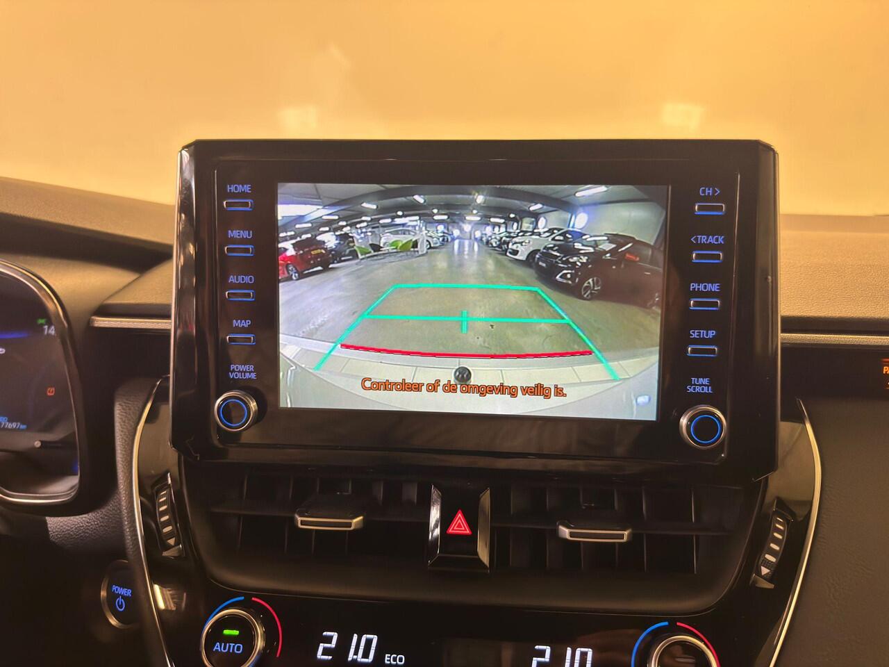 Toyota COROLLA 1.8 Hybrid Dynamic | Apple CarPlay / Android Auto navigatie | Trekhaak | Achteruitrijcamera |