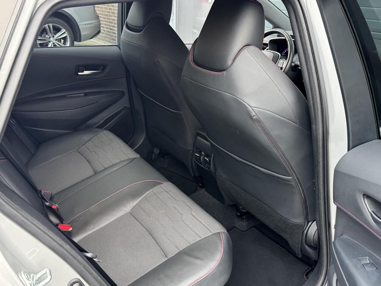 Toyota COROLLA TOURING SPORTS 2.0 HYBRID EXECUTIVE I DEALER ONDERHOUDEN I ADAPT. CRUISE CONTROL I APPLE CARPLAY I AUTOMAAT