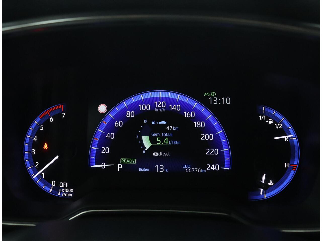 Toyota COROLLA Touring Sports 1.8 Hybrid TeamNL