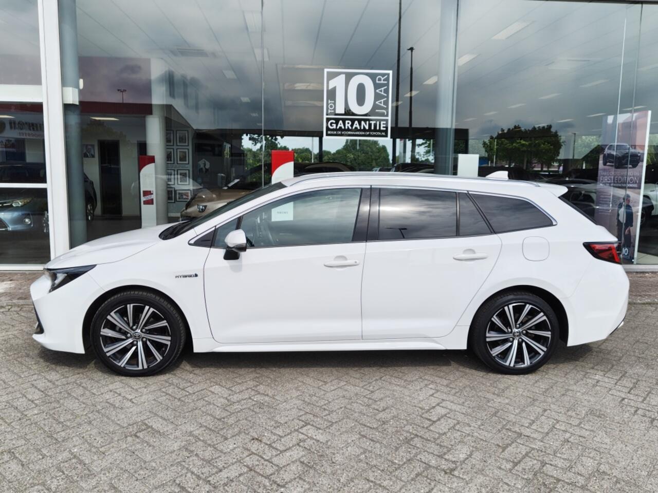 Toyota COROLLA 1.8 Hybrid Dynamic | Stoelverwarming | Draadloze Telefoonlader |