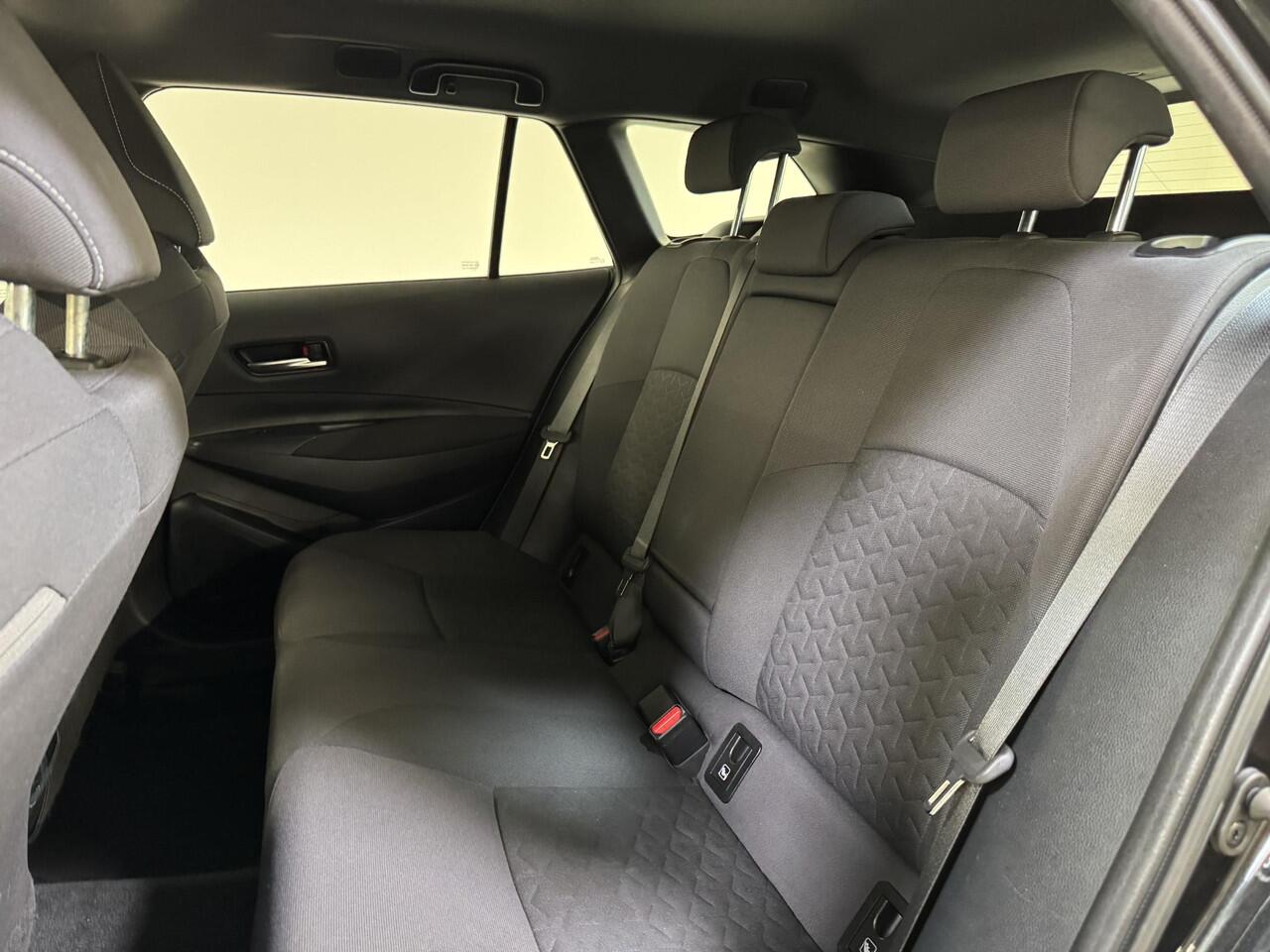 Toyota COROLLA Touring Sports 1.8 Hybrid Active | Trekhaak | LED |