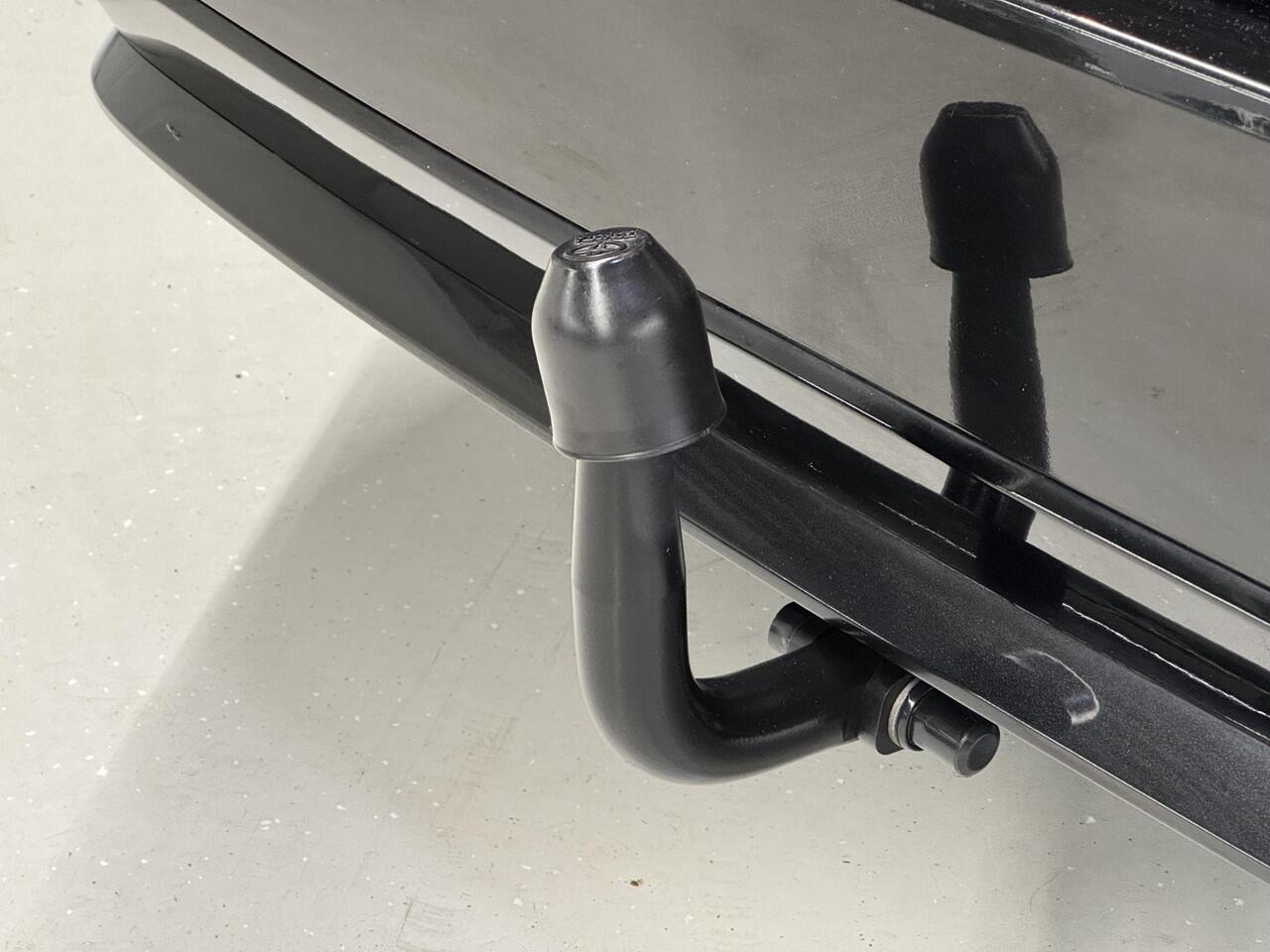 Toyota COROLLA Touring Sports 1.8 Hybrid Active | Trekhaak | LED |