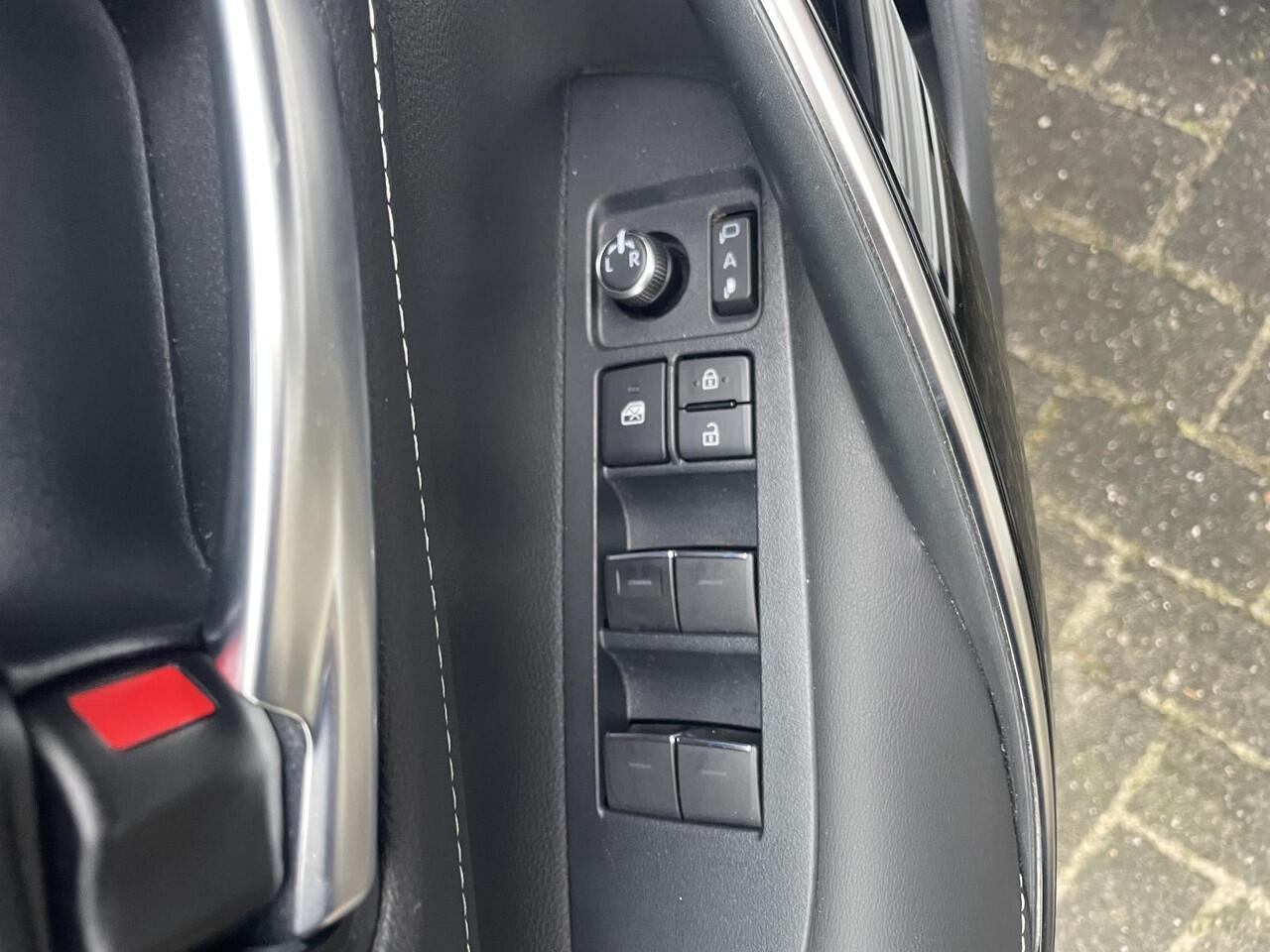 Toyota COROLLA 1.8 Hybrid GR-Sport | Org NL | 49.000 KM |