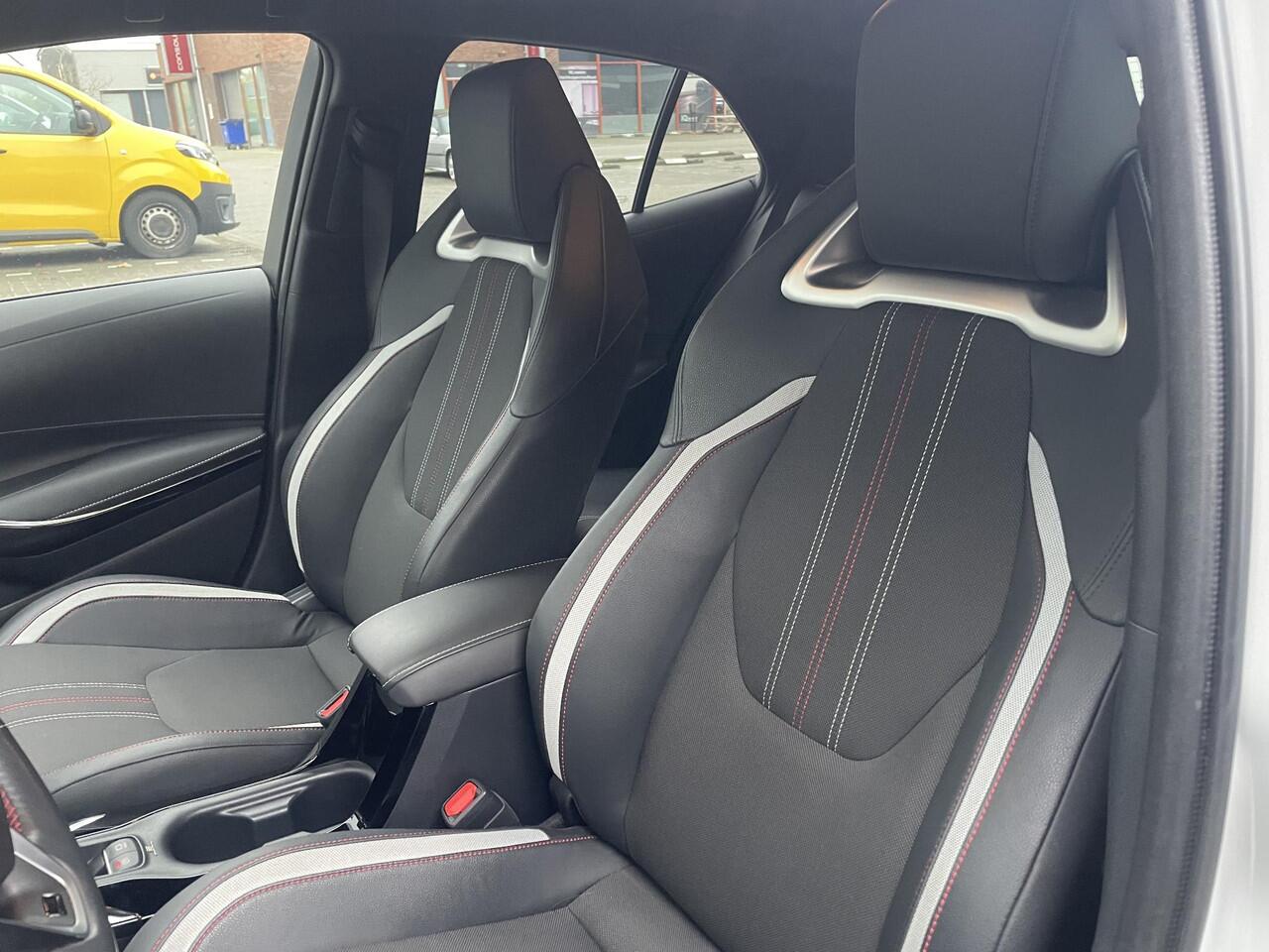 Toyota COROLLA 1.8 Hybrid GR-Sport | Org NL | 49.000 KM |