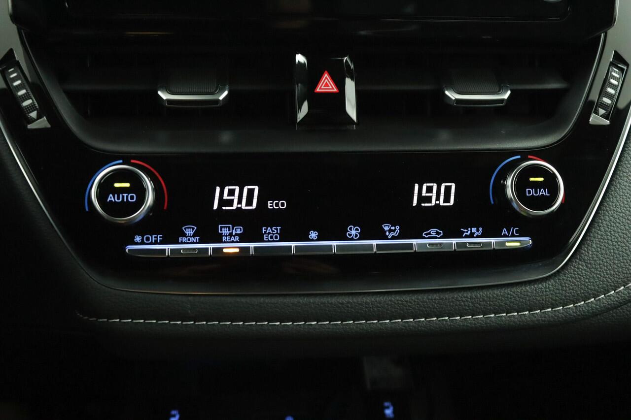 Toyota COROLLA Touring Sports 1.8 Hybrid GR-Sport | Airco | Adaptive Cruise Control | Achteruitrijcamera |