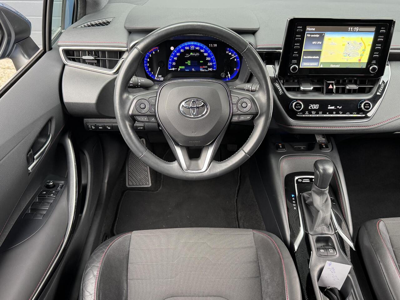 Toyota COROLLA TOURING SPORTS 1.8 HYBRID EXECUTIVE I AUTOMAAT I TREKHAAK I CLIMATE CONTROL I P-CAMERA I ADAPT. CRUISE CONTROL