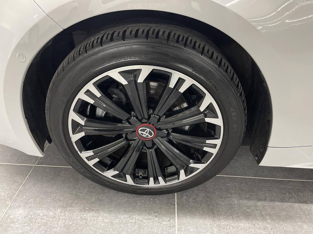 Toyota COROLLA Touring Sports 2.0 Hybrid GR- Sport