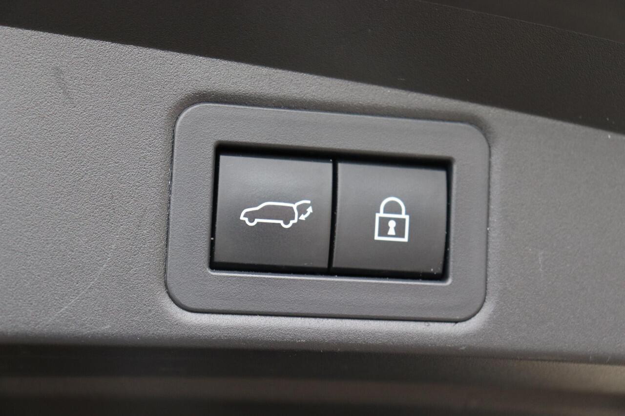 Toyota COROLLA Touring Sports 1.8 Hybrid Business , Stuur- en stoelverwarming, Elektrische achterklep