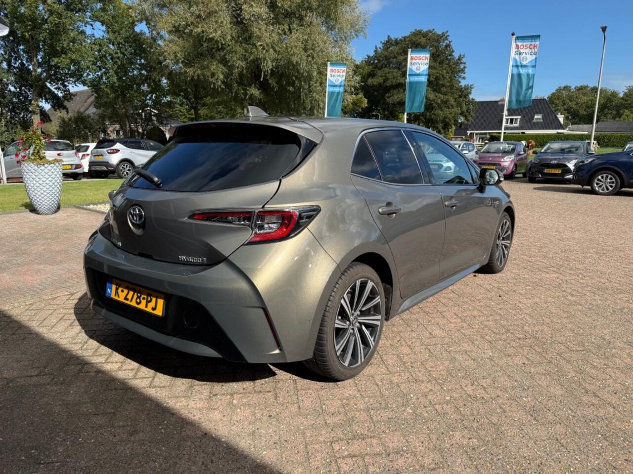 Toyota COROLLA 1.8 HYBRID DYNAMIC 5-DRS AUTOMAAT LUXE UITVOERING!