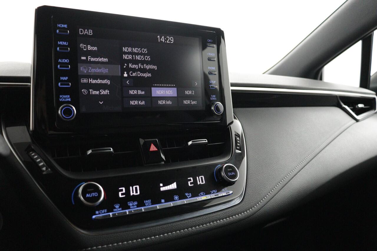 Toyota COROLLA Touring Sports 1.8 Hybrid Style | Apple Carplay/Android Auto | Stoel/Stuurverwarming | Parkeercamera | Navigatie |