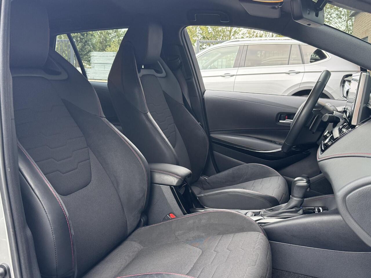 Toyota COROLLA TOURING SPORTS 2.0 HYBRID EXECUTIVE I DEALER ONDERHOUDEN I ADAPT. CRUISE CONTROL I APPLE CARPLAY I AUTOMAAT