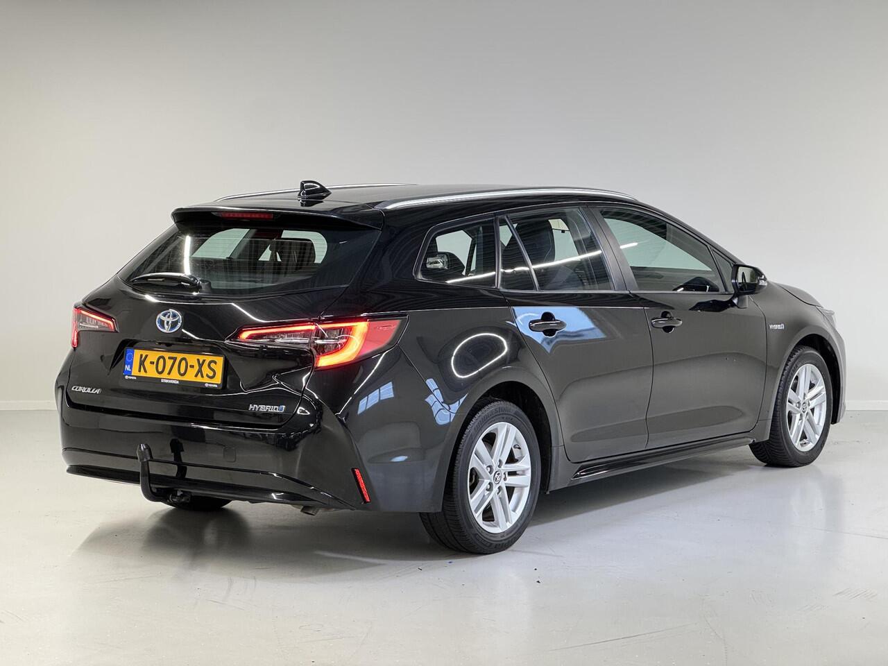 Toyota COROLLA Touring Sports 1.8 Hybrid Active | Trekhaak | LED |