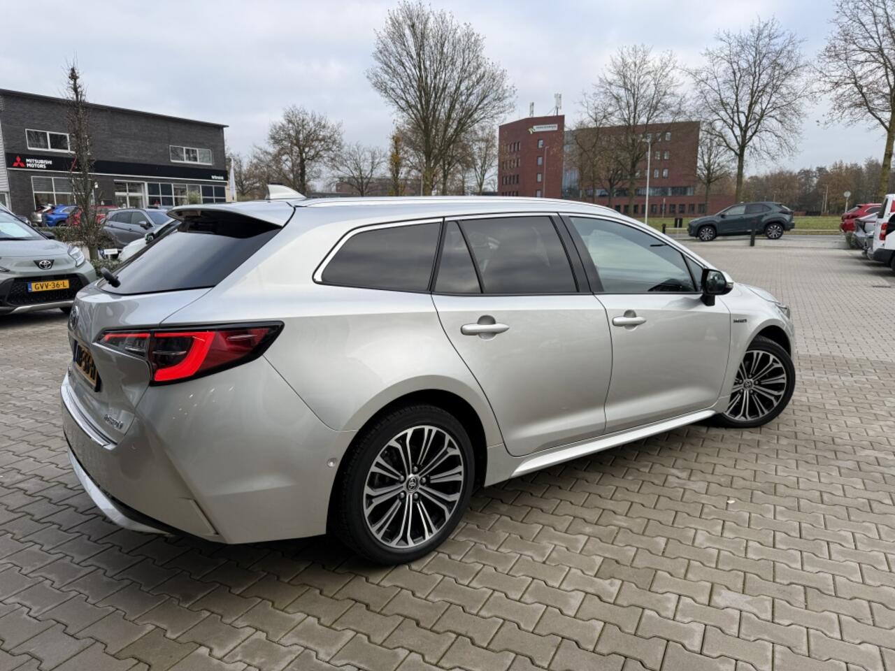 Toyota COROLLA Touring Sports 1.8 Hybrid Executive Edition | Blindspot | Parkeersensoren V+A