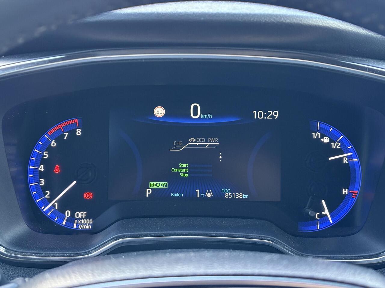 Toyota COROLLA Touring Sports 2.0 Hybrid Dynamic **NAVIGATIE/ STOELVERWARMING/ ADAPTIEF CRUISECONTROL**