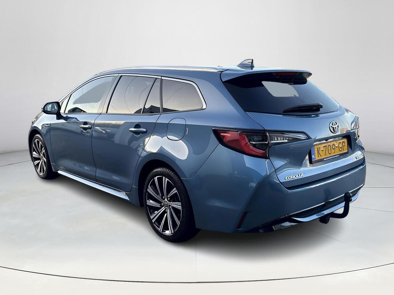 Toyota COROLLA Touring Sports 2.0 Hybrid Dynamic **NAVIGATIE/ STOELVERWARMING/ ADAPTIEF CRUISECONTROL**