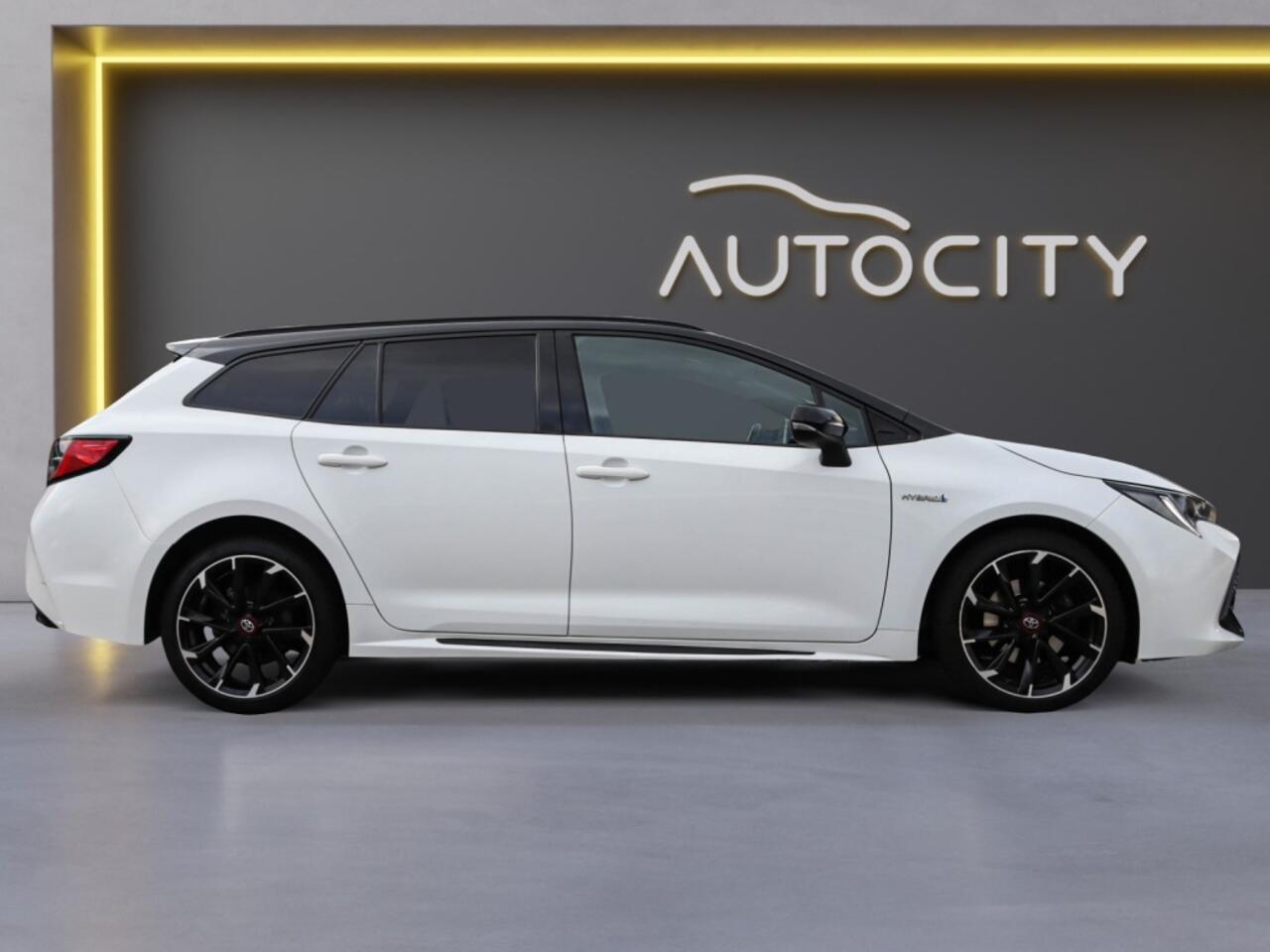 Toyota COROLLA Touring Sports 2.0 Hybrid GR-Sport 184PK | Adaptive Cruise | Camera