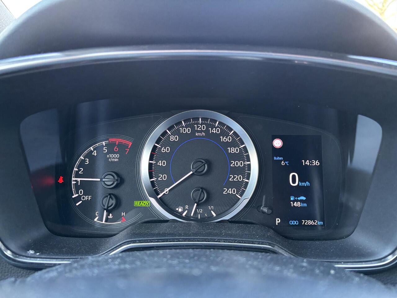 Toyota COROLLA Touring Sports 1.8 Hybrid Business | Navigatie | Stoelverwarming | Chrome pack |