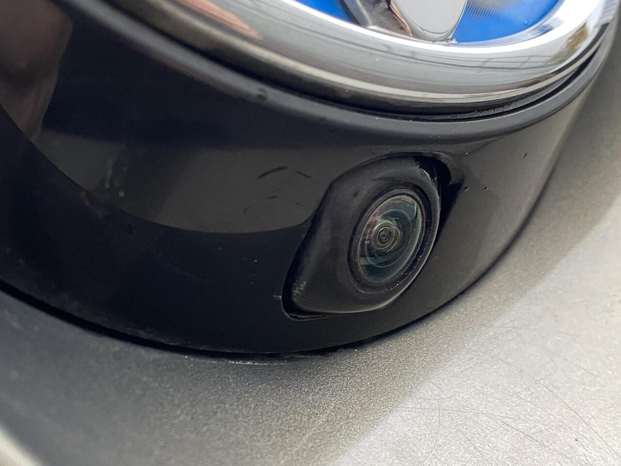 Toyota COROLLA 1.8 Hybrid Active NL Auto, 1e eign. BTW-auto, Navigatie Apple CarPlay/Android Auto, achteruitrij camera, adaptieve cruise control, keyless, boekjes compleet