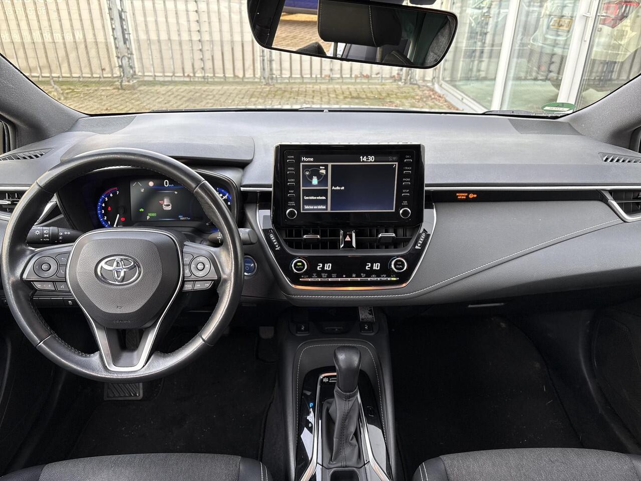 Toyota COROLLA Touring Sports 1.8 Hybrid Dynamic TeamNL **STOELVERWARMING/ KEYLESS/ ADAPTIEF CRUISE CONTROL**