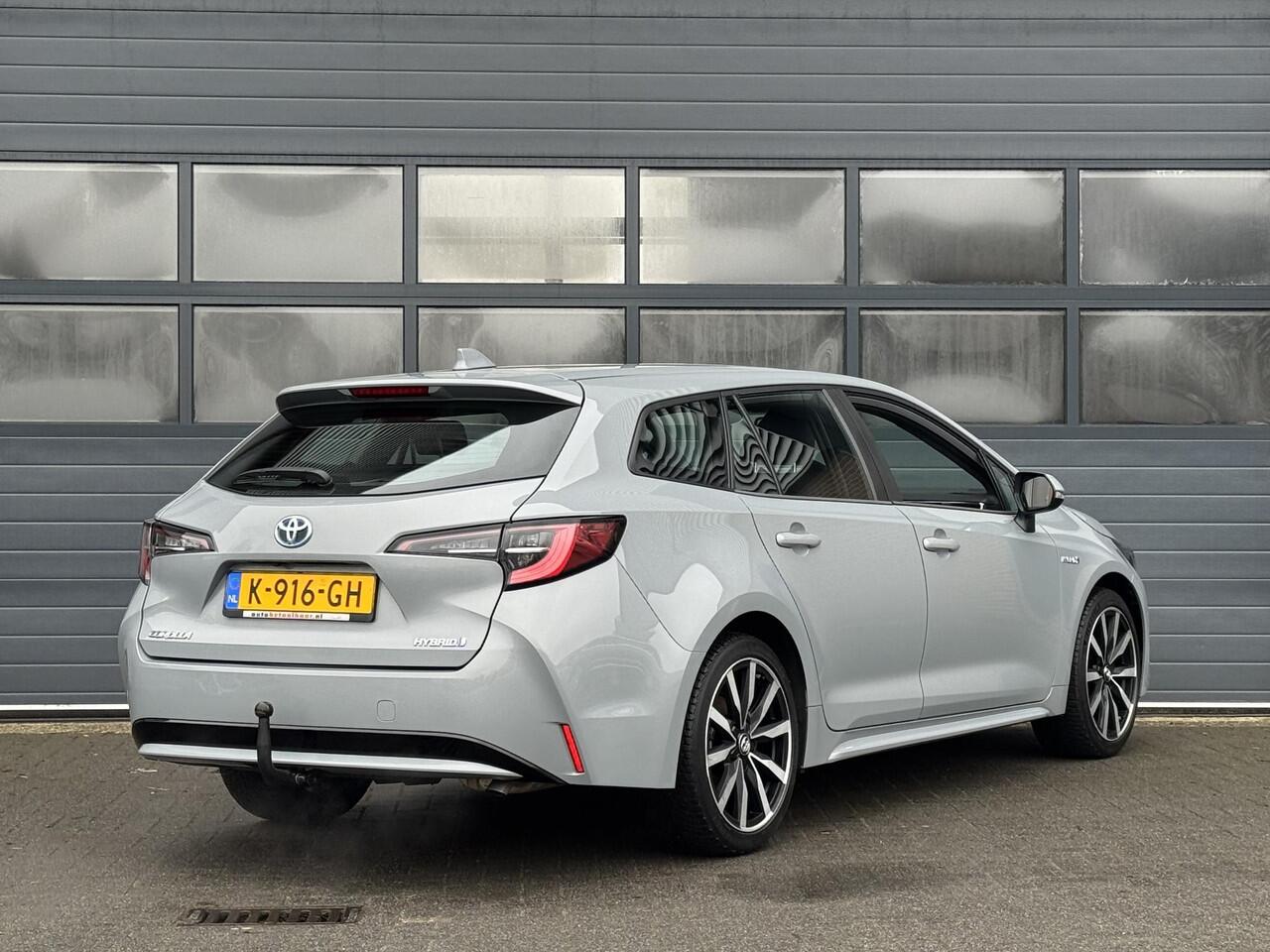 Toyota COROLLA TOURING SPORTS 1.8 HYBRID COMFORT I AUTOMAAT I TREKHAAK I ADAPTIVE CRUISE I APPLE CARPLAY