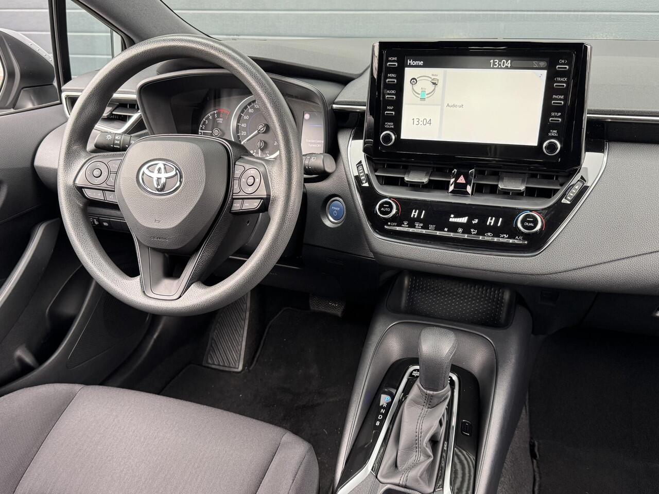 Toyota COROLLA TOURING SPORTS 1.8 HYBRID COMFORT I AUTOMAAT I TREKHAAK I ADAPTIVE CRUISE I APPLE CARPLAY