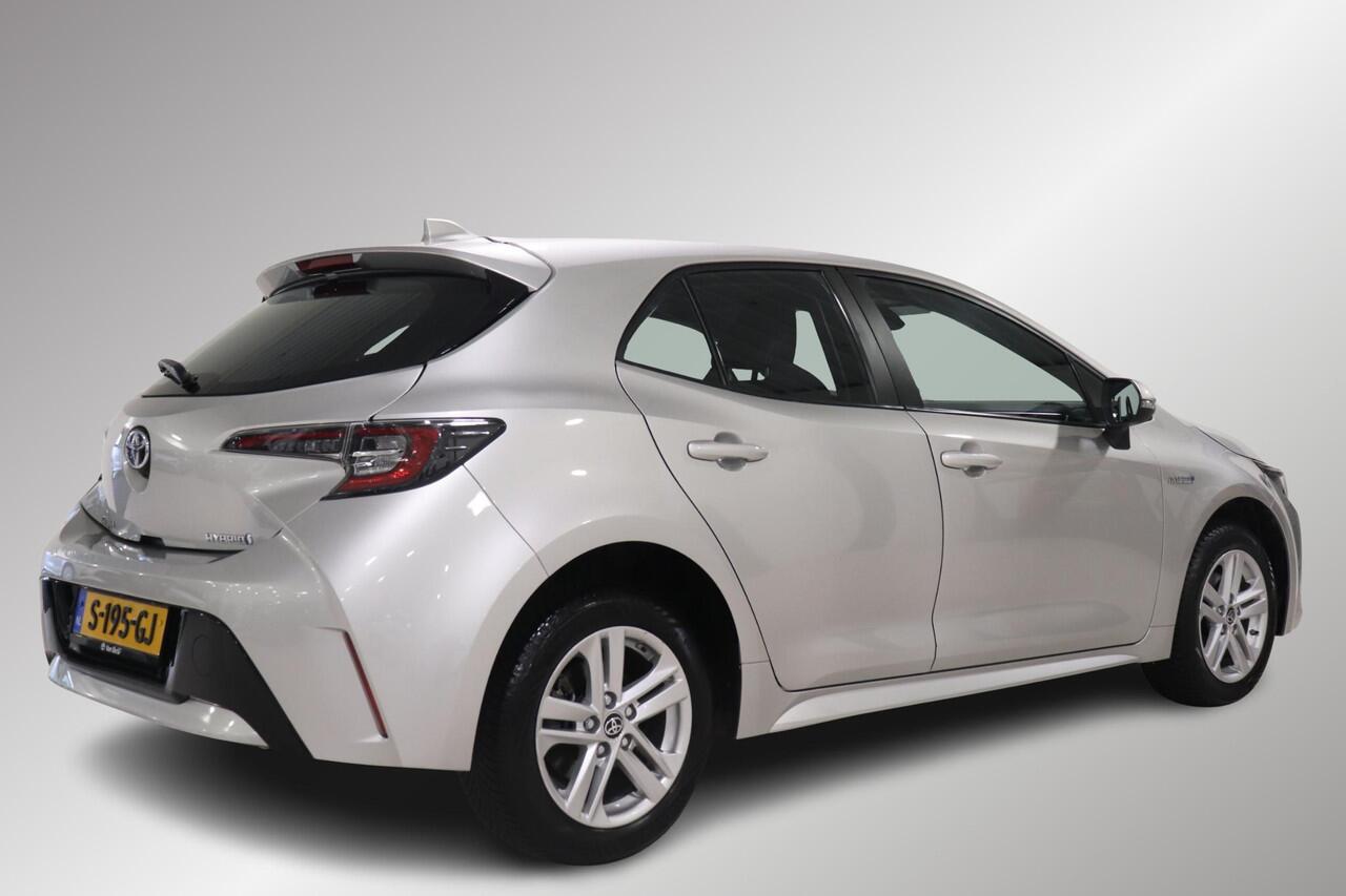 Toyota COROLLA 1.8 Hybrid Dynamic Limited, All-season, Apple Carplay / Android auto, Stuur & Stoel verwarming, Camera!