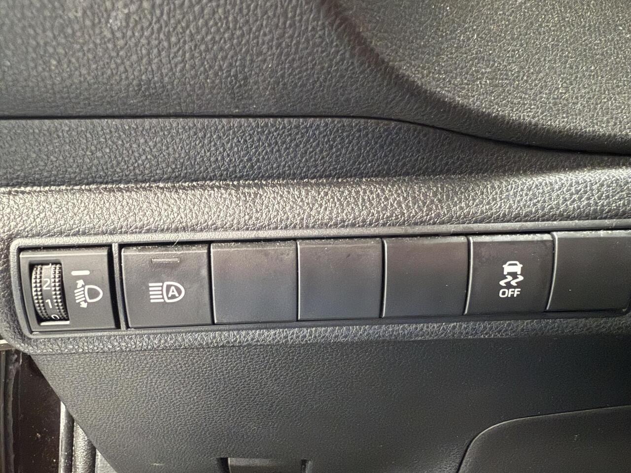 Toyota COROLLA Touring Sports 1.8 Hybrid Business Plus + Trekhaak, zeer leuke en nette auto