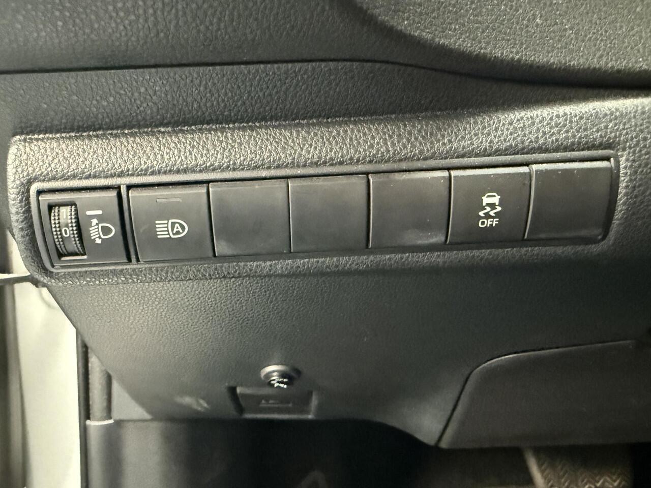 Toyota COROLLA Touring Sports 2.0 Hybrid Business Plus High Power Hybride, met trekhaak en Parkeersensoren voor en achter