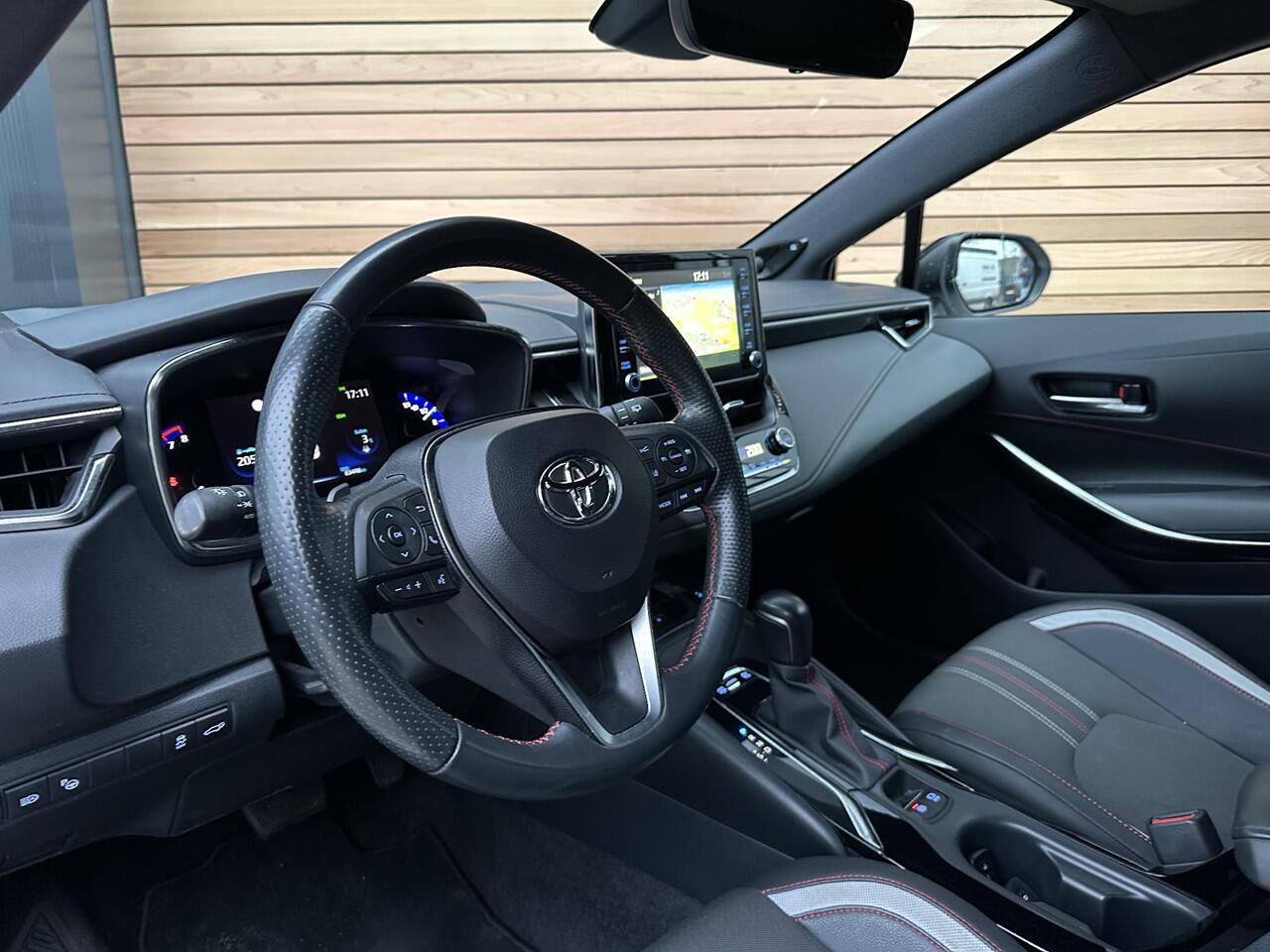 Toyota COROLLA Touring Sports 2.0 Hybrid Business GR-Sport HUD|JBL|STOELVERWARMING