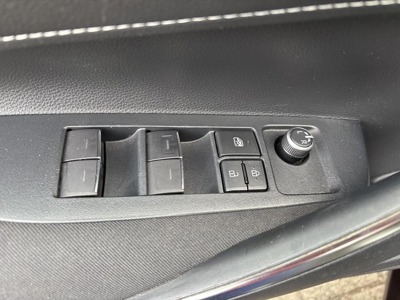 Toyota COROLLA Touring Sports 1.8 Hybrid Active | All-in prijs | Automaat | Apple CarPlay / Android Auto | 36mnd garantie | Rijklaar ! |