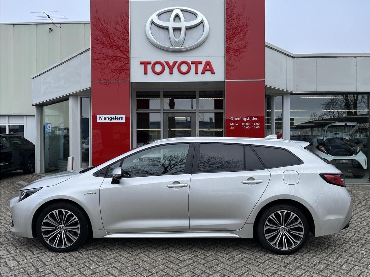 Toyota COROLLA Touring Sports 2.0 Hybrid Business Plus
