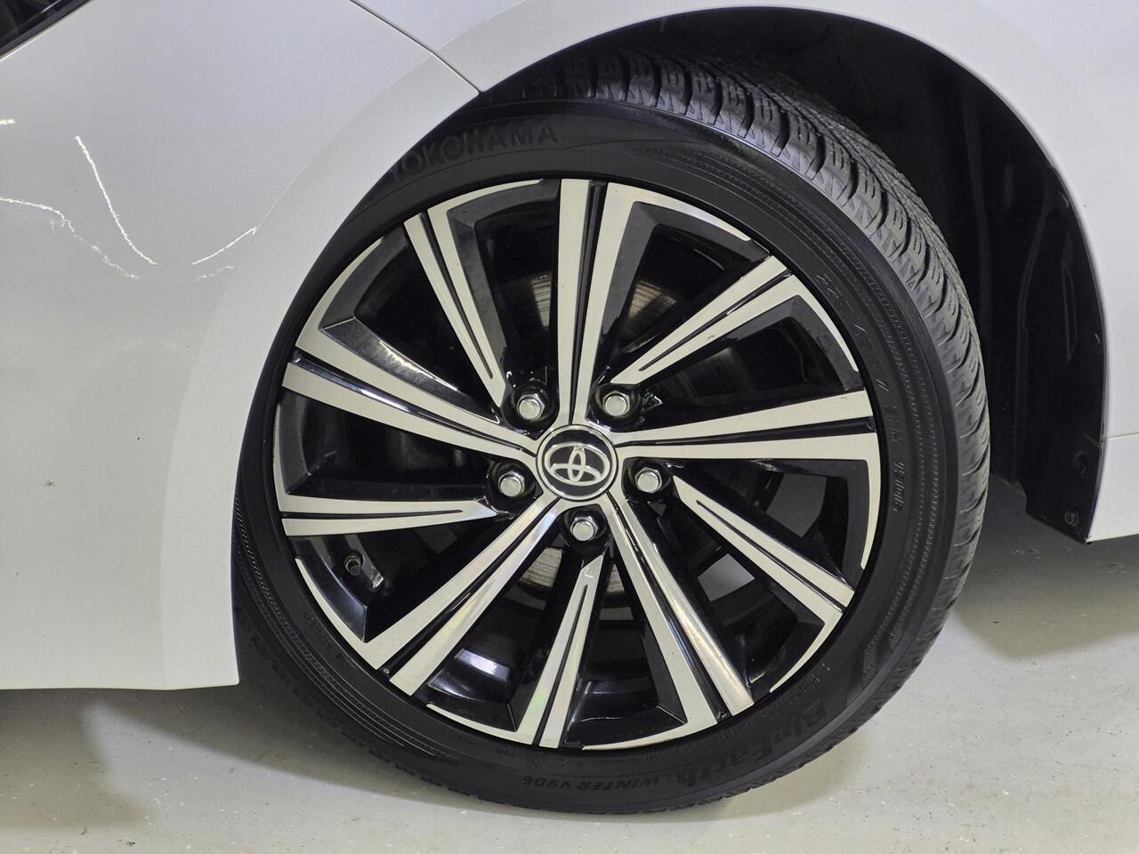 Toyota COROLLA Touring Sports 1.8 Hybrid Business Plus | Half-leder | Carplay | Keyless |