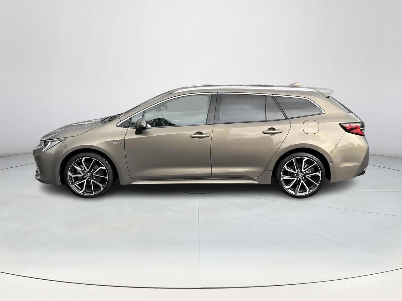 Toyota COROLLA Touring Sports 2.0 Hybrid Executive | Navigatie | Apple CarPlay/Android auto | Achteruitrijcamera | Panoramadak