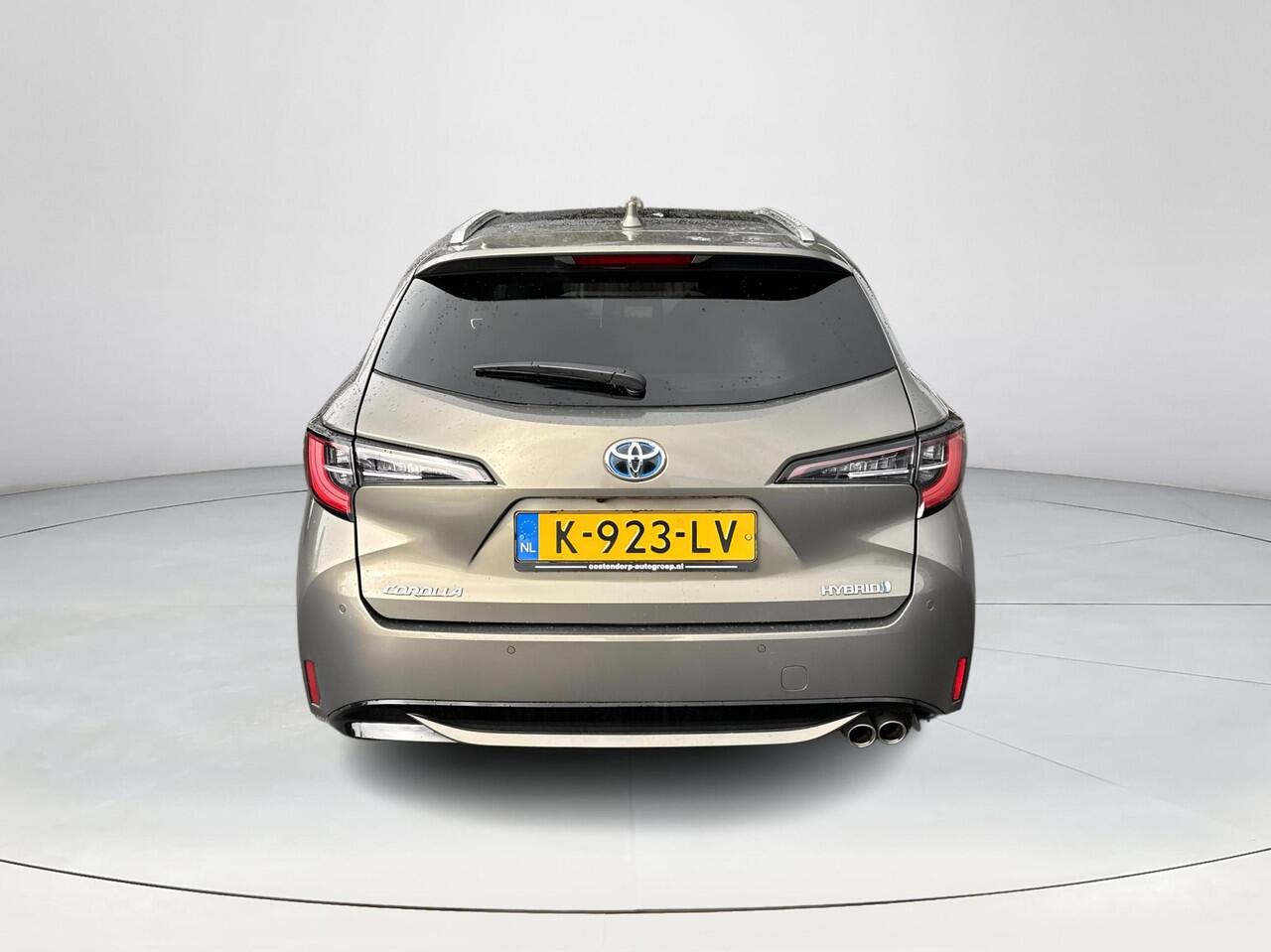 Toyota COROLLA Touring Sports 2.0 Hybrid Executive | Navigatie | Apple CarPlay/Android auto | Achteruitrijcamera | Panoramadak