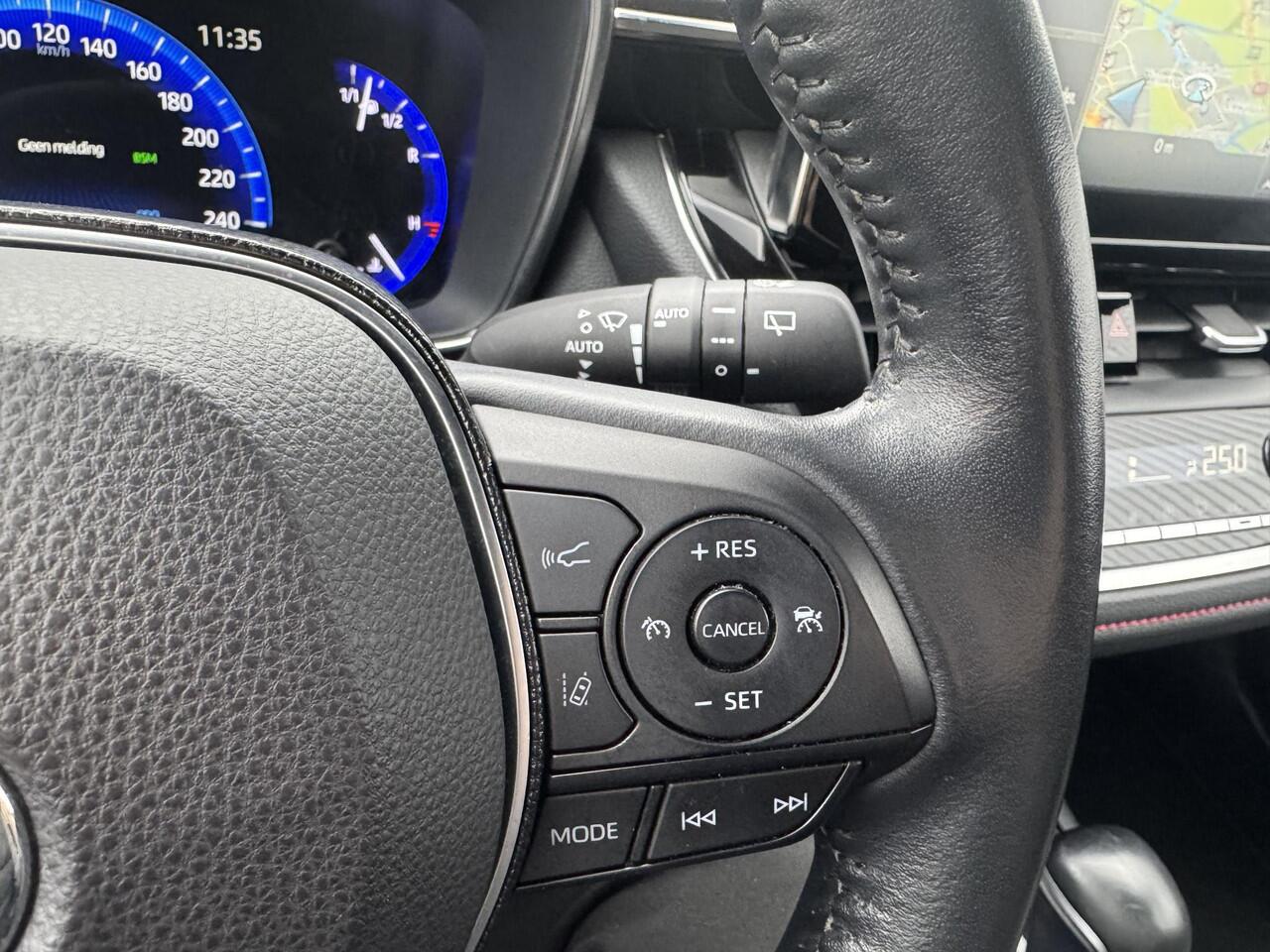 Toyota COROLLA Touring Sports 1.8 Hybrid Executive