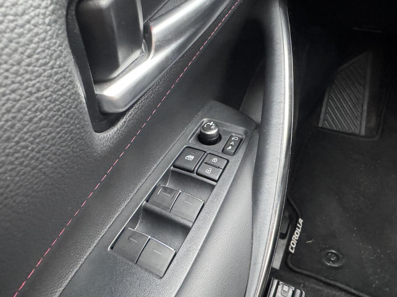 Toyota COROLLA Touring Sports 1.8 Hybrid Executive