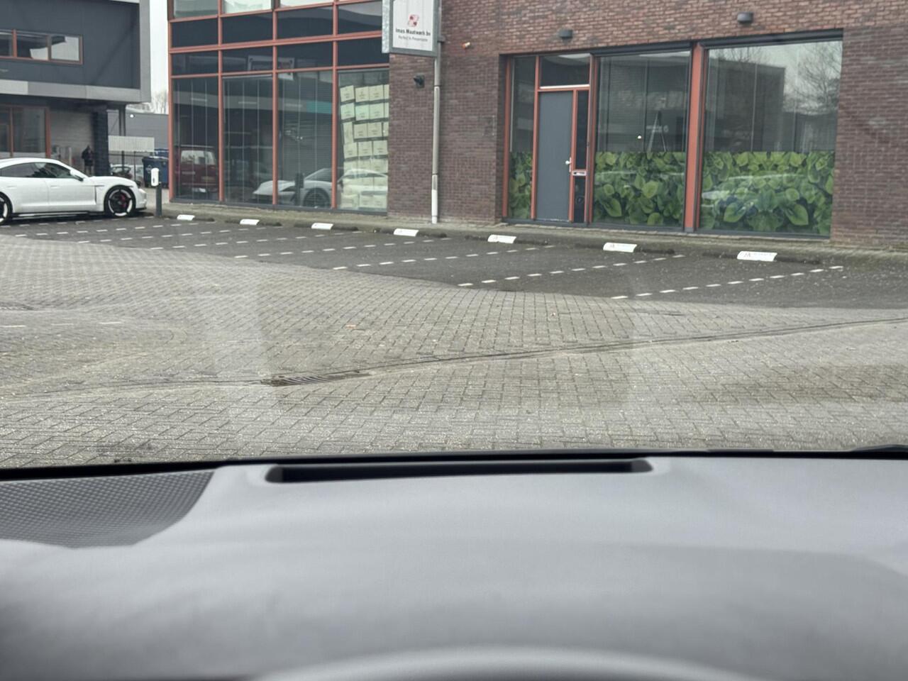 Toyota COROLLA Touring Sports 1.8 Hybrid Executive