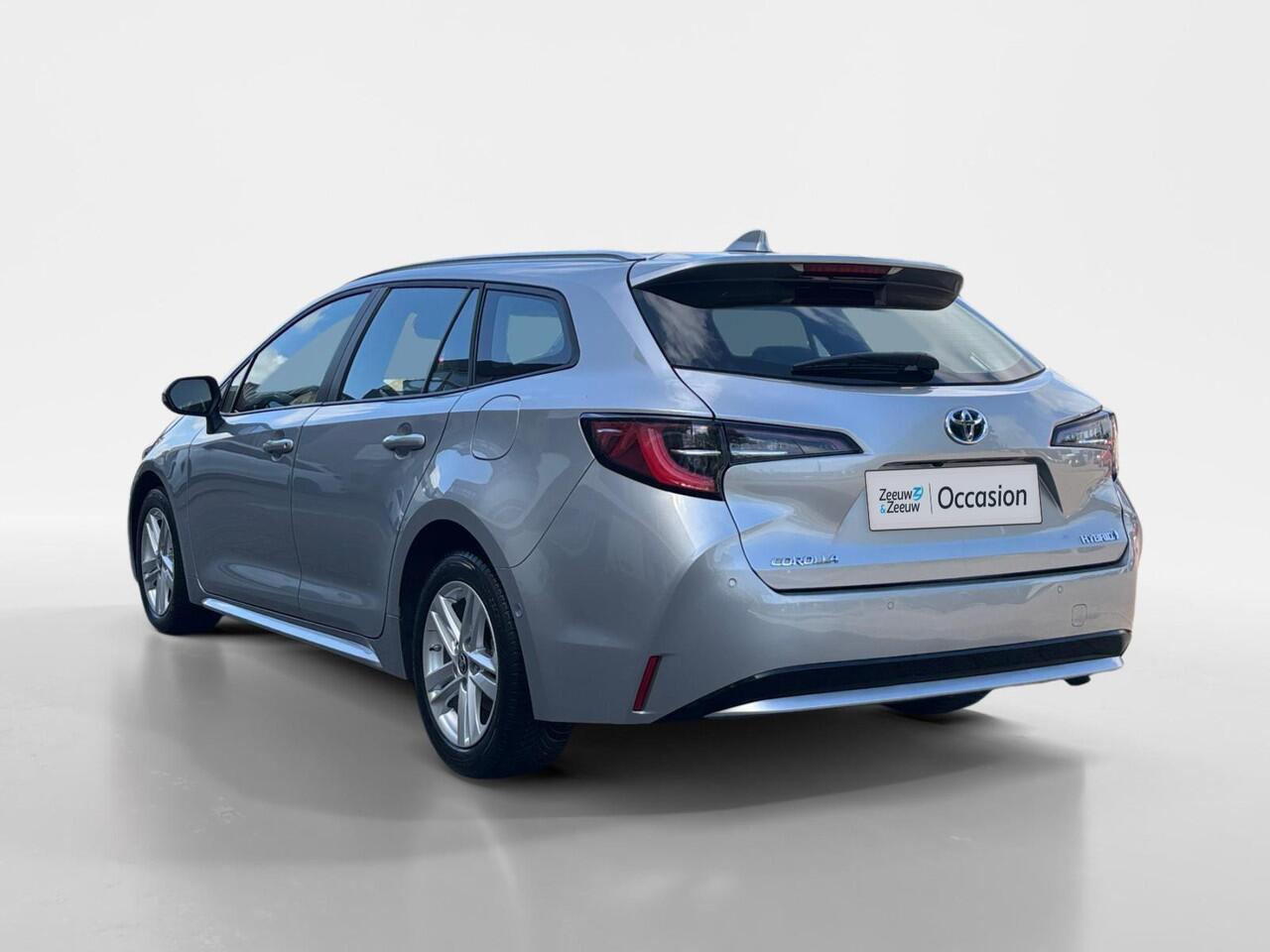 Toyota COROLLA Touring Sports Hybrid Business | NAVIGATIE | CAMERA | 4x NIEUW ALL SEASON |