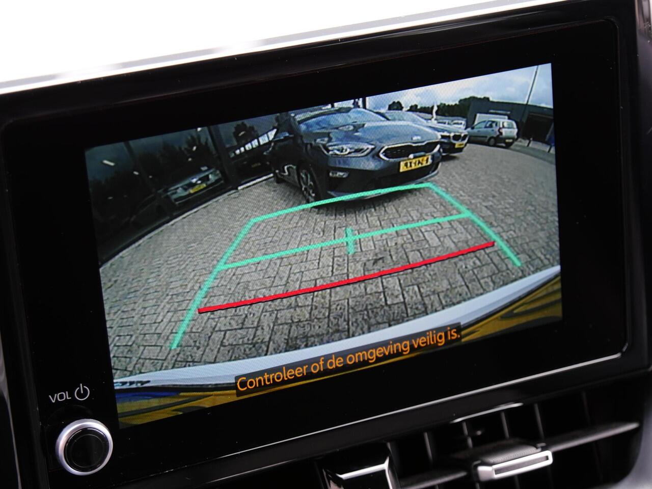 Toyota COROLLA Touring Sports 2.0 HYBRID BUSINESS PLUS/ PDC V+A/ KEYLESS/ CARPLAY/ FABRIEKSGARANTIE T/M 05-2027