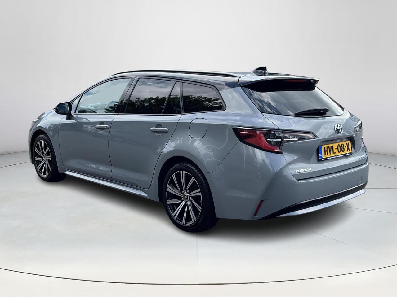 Toyota COROLLA Touring Sports 1.8 Hybrid Dynamic | Navigatie | Apple CarPlay/Android auto | Achteruitrijcamera | Stoelverwarming | Elektrische achterklep