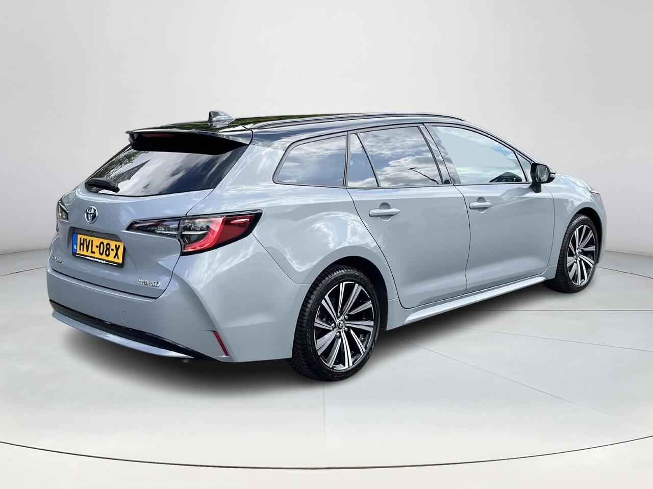 Toyota COROLLA Touring Sports 1.8 Hybrid Dynamic | Navigatie | Apple CarPlay/Android auto | Achteruitrijcamera | Stoelverwarming | Elektrische achterklep