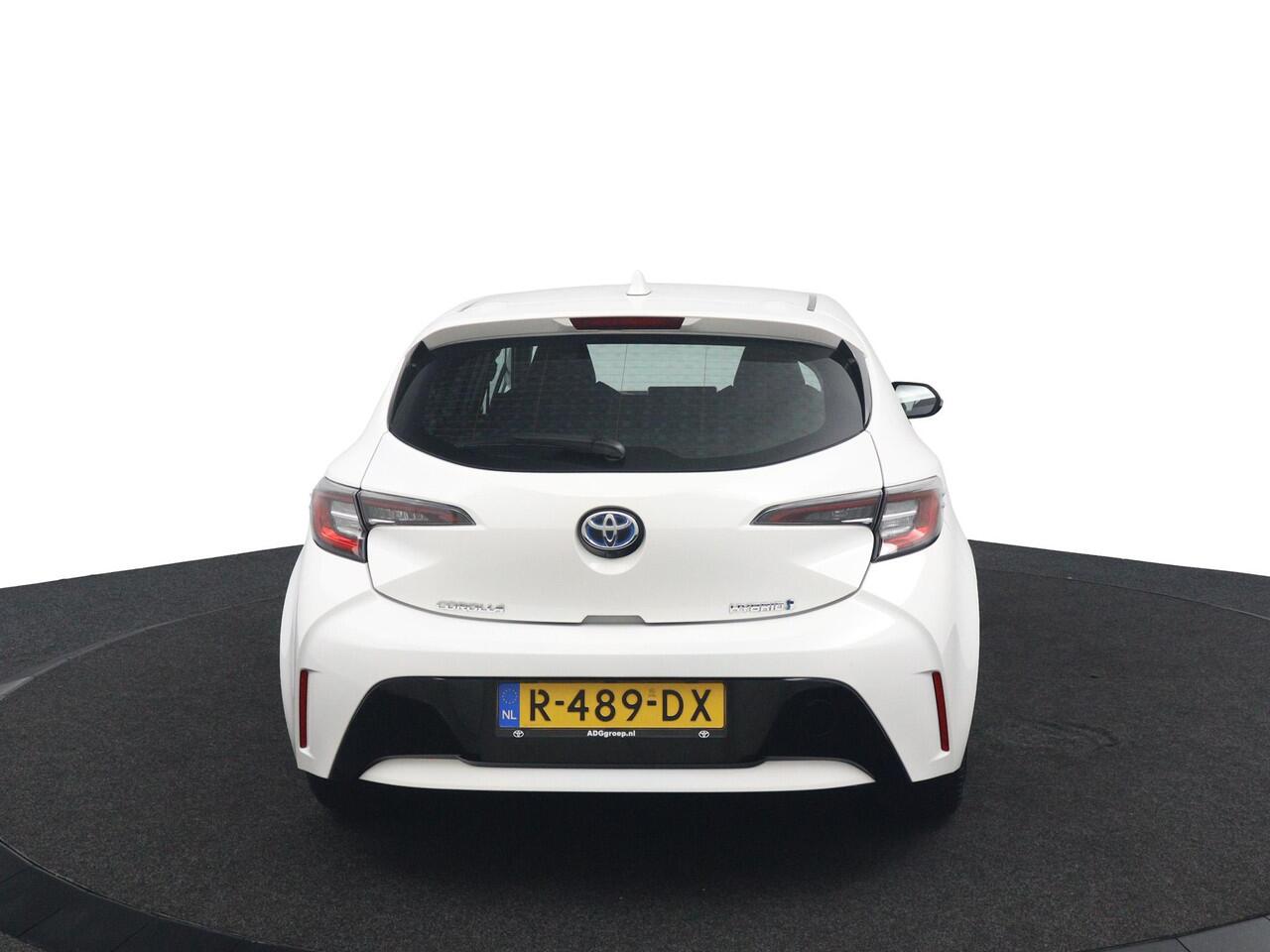 Toyota COROLLA 1.8 Hybrid Active | Navigatie | Adaptieve Cruise control | Climate Control |