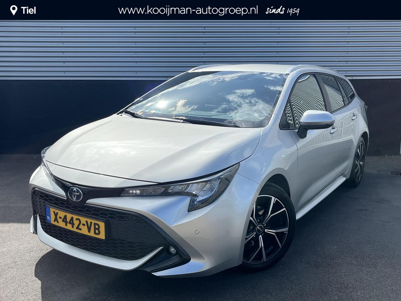 Toyota COROLLA Touring Sports 1.8 Hybrid Dynamic Limited Navigatie Apple CarPlay/Android Auto, achteruitrij camera, adaptieve cruise control!