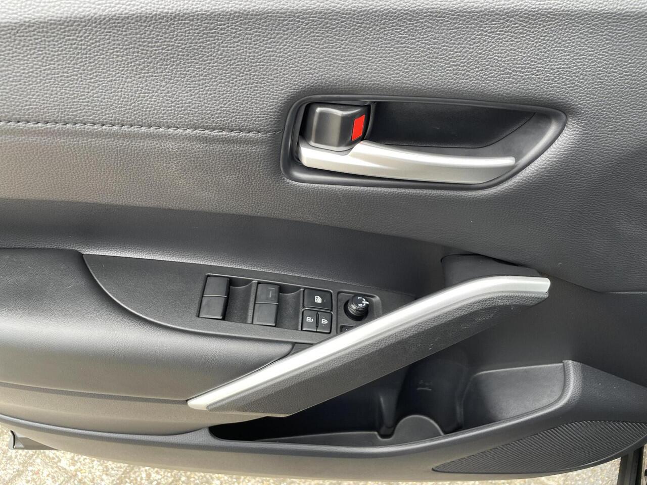 Toyota COROLLA Cross 2.0 High Power Hybrid First Edition