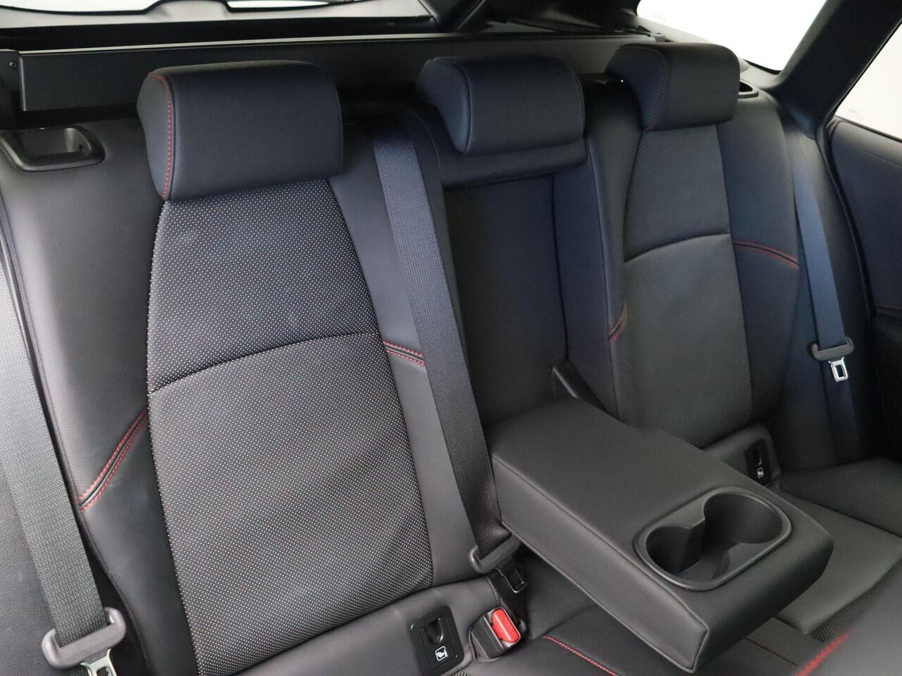 Toyota COROLLA Touring Sports 180pk GR Sport | JBL | Panoramadak | Stoel, Stuur en Voorruitverwarming | Adaptieve Cruise Control | 10 Jaar Garantie |