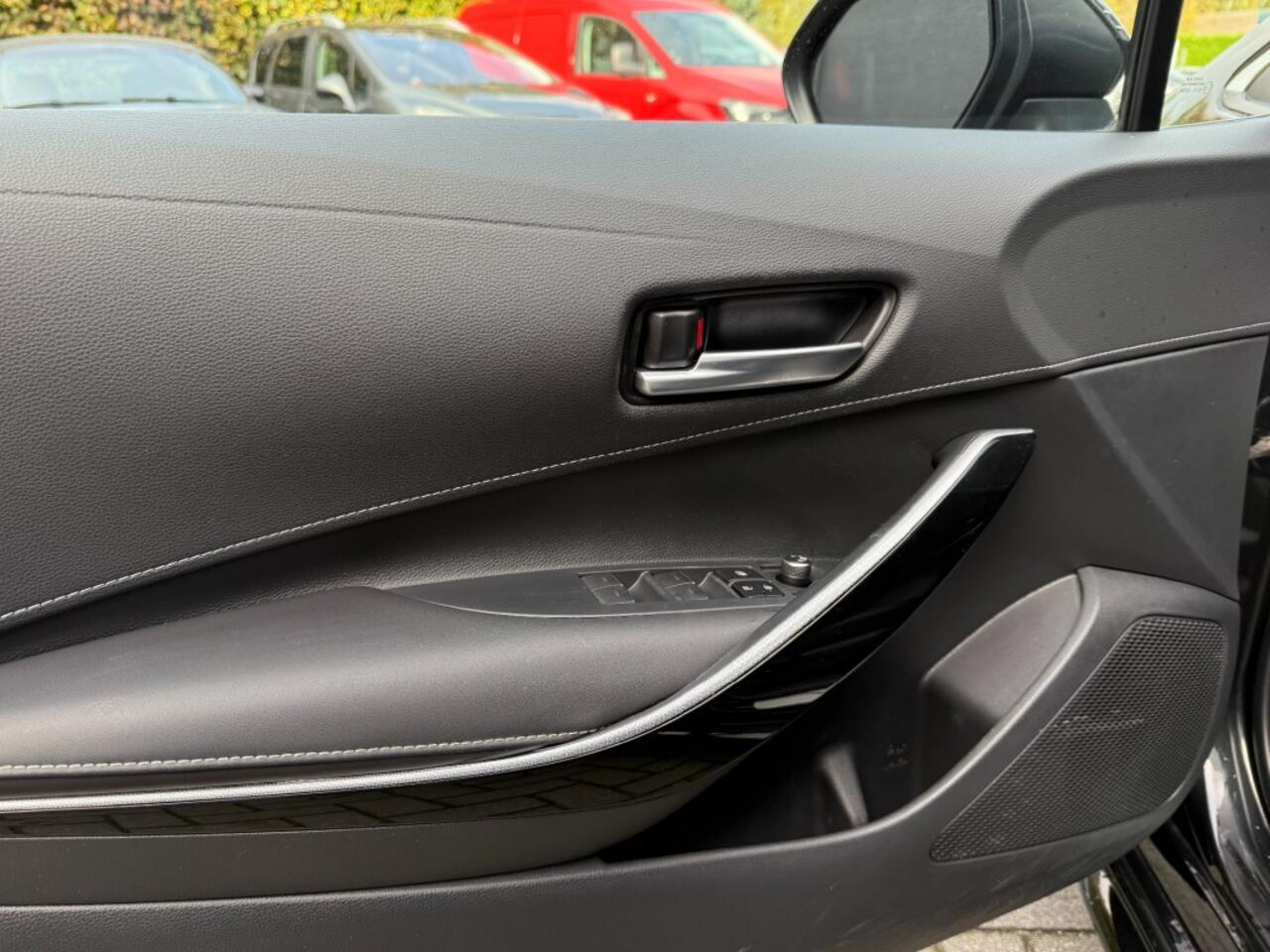 Toyota COROLLA Touring Sports 2.0 153pk Hybrid Business+,LED,Half Leer,Adapt Cruise,Lane Ass.,