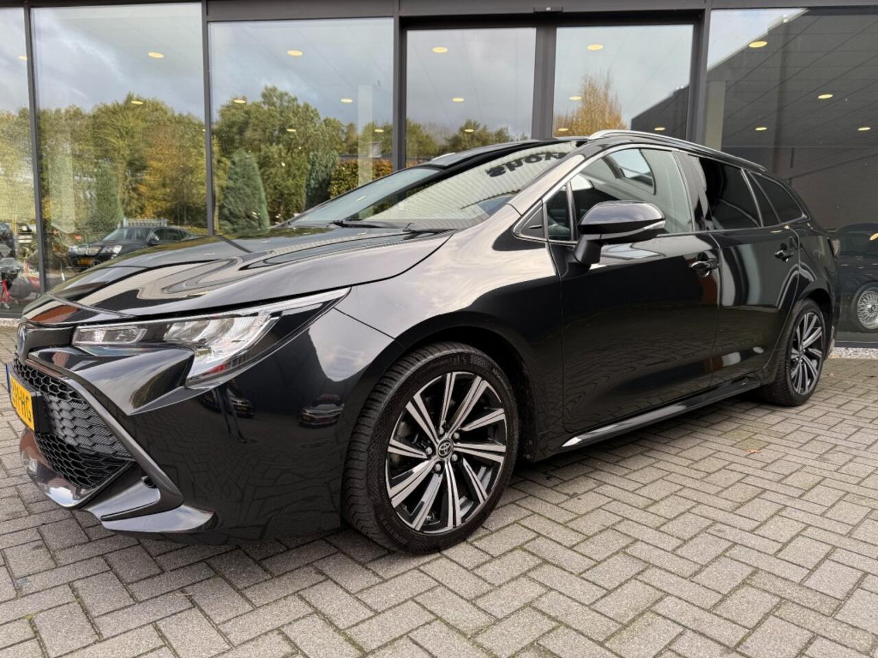 Toyota COROLLA Touring Sports 2.0 153pk Hybrid Business+,LED,Half Leer,Adapt Cruise,Lane Ass.,