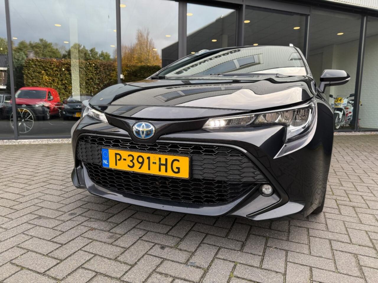 Toyota COROLLA Touring Sports 2.0 153pk Hybrid Business+,LED,Half Leer,Adapt Cruise,Lane Ass.,