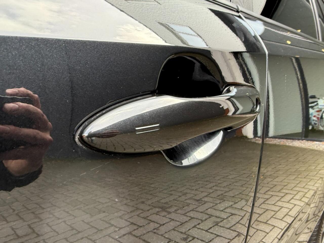 Toyota COROLLA Touring Sports 2.0 153pk Hybrid Business+,LED,Half Leer,Adapt Cruise,Lane Ass.,