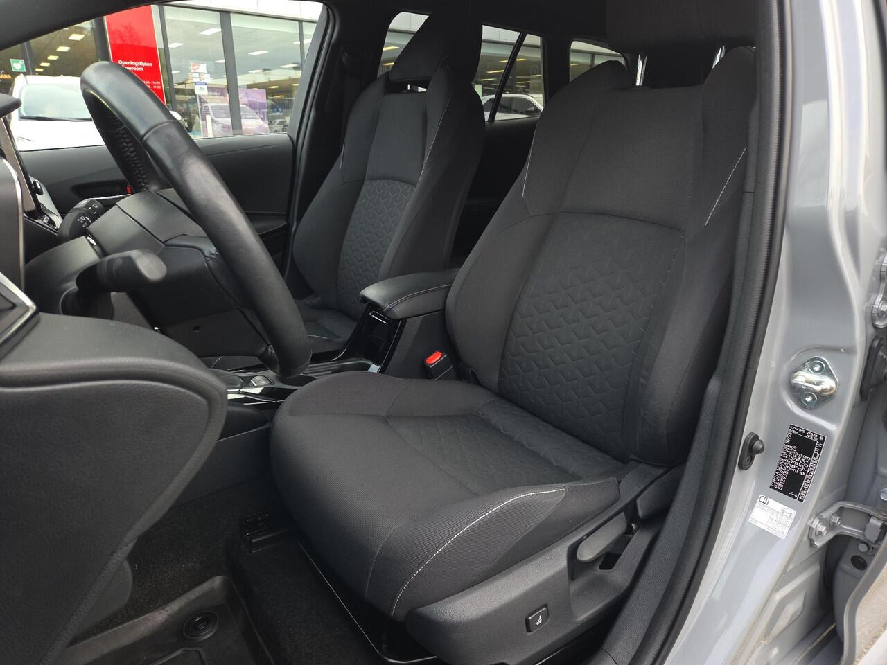 Toyota COROLLA Touring Sports 1.8 Hybrid Dynamic Edition | Elektr. klep | Head-Up | Apple CarPlay | Rijklaar incl. garantie |